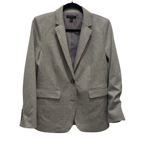 Ann Taylor two button grey blazer Women’s Size 10p - Picture 1 of 10